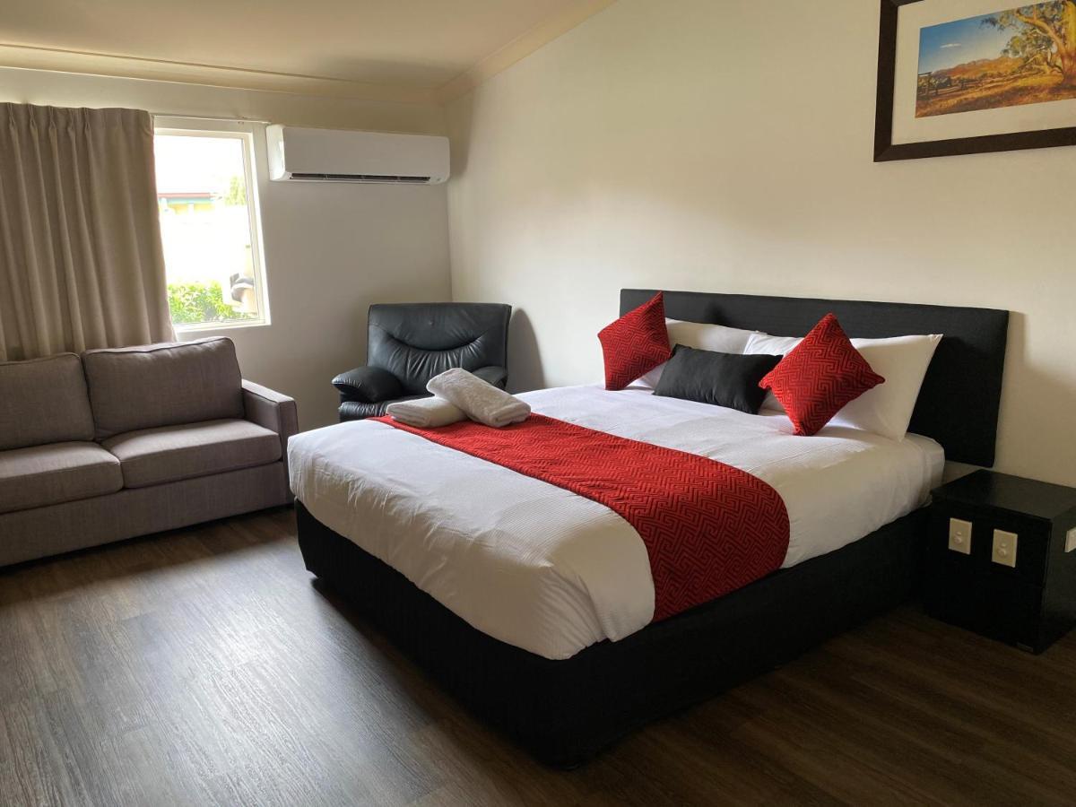 Emerald Explorers Inn Ngoại thất bức ảnh