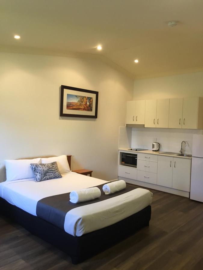 Emerald Explorers Inn Ngoại thất bức ảnh