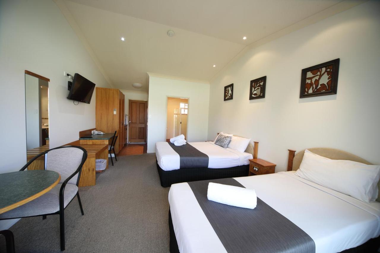 Emerald Explorers Inn Ngoại thất bức ảnh